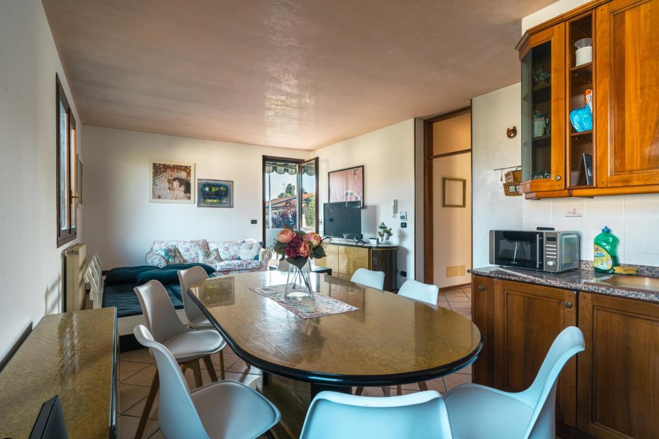 Te Vojo Ben -Furnished Flat- Apartment Santa Maria Di Sala Exterior foto