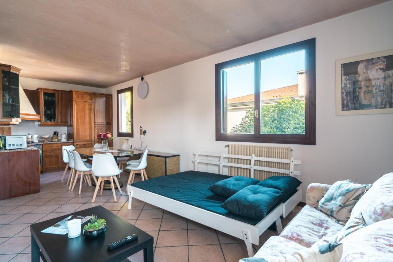 Te Vojo Ben -Furnished Flat- Apartment Santa Maria Di Sala Exterior foto